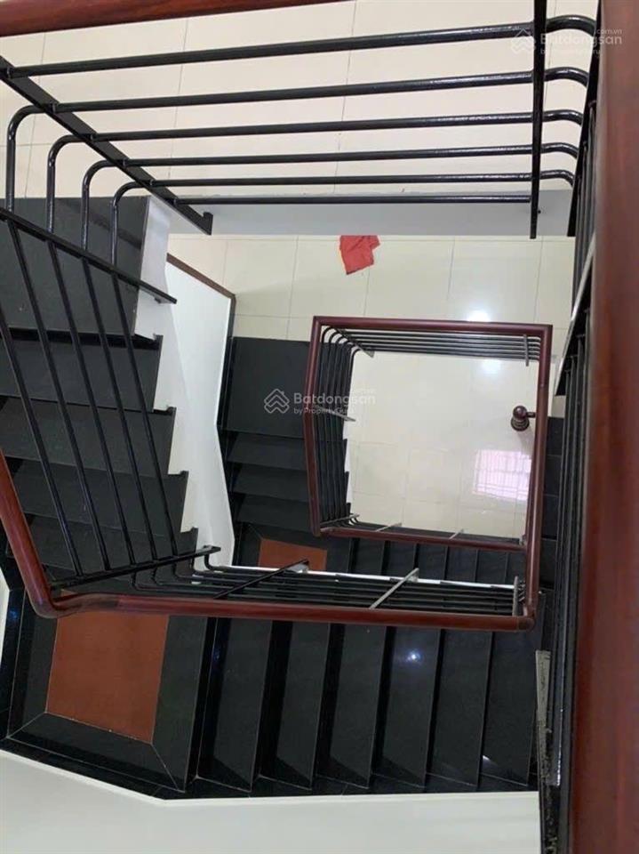 Nhà 5 tầng mặt tiền đường 20m kdc saigoncholon đường trịnh quang nghị i, q8.