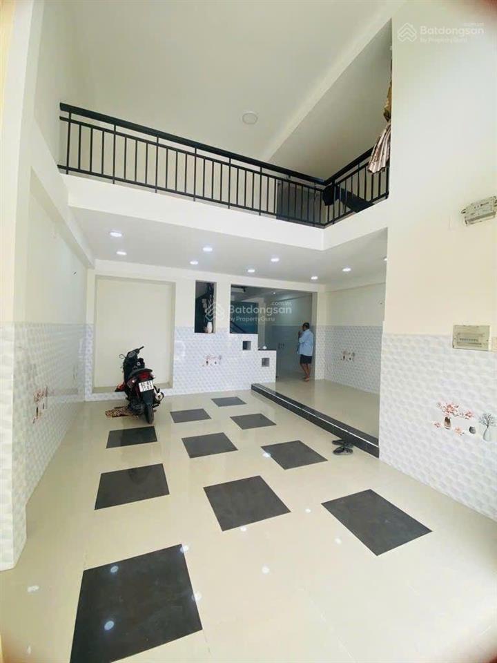 Nhà 5 tầng mặt tiền đường 20m kdc saigoncholon đường trịnh quang nghị i, q8.