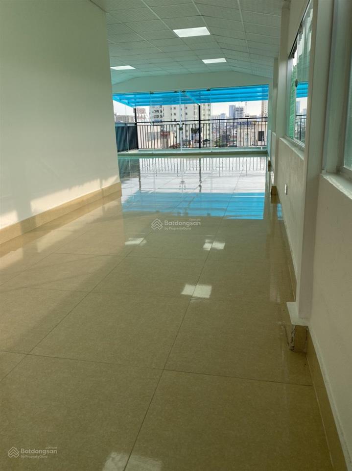 Siêu phẩm cực hot  bán nhà văn phòng 200m2*10 tầng  gara ô tô tránh  mặt hồ đẹp