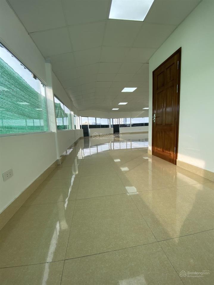 Siêu phẩm cực hot  bán nhà văn phòng 200m2*10 tầng  gara ô tô tránh  mặt hồ đẹp