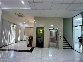 Cho thuê văn phòng tại khu đô thị him lam kênh tẻ. diện tích 450m². giá 95tr/th bao vat.