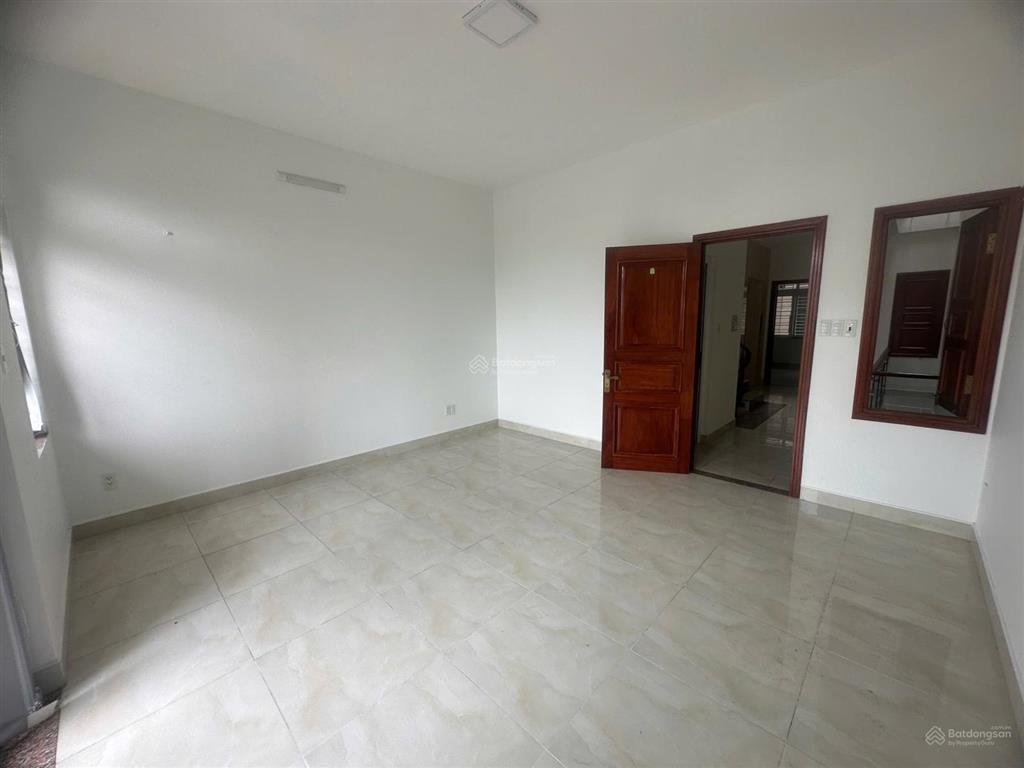 Cho thuê văn phòng tại khu đô thị him lam kênh tẻ. giá 65tr/th. dt 450 m² giá tốt