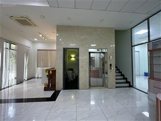 Cho thuê văn phòng tại khu đô thị him lam kênh tẻ, dt 500 m2, view đẹp, làm việc chính chủ