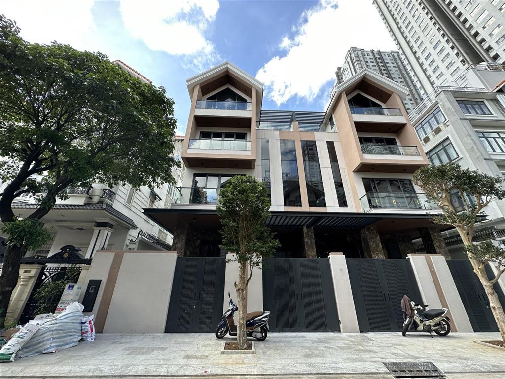 Cho thuê văn phòng dt 500m2 view đẹp tại khu đô thị him lam kênh tẻ