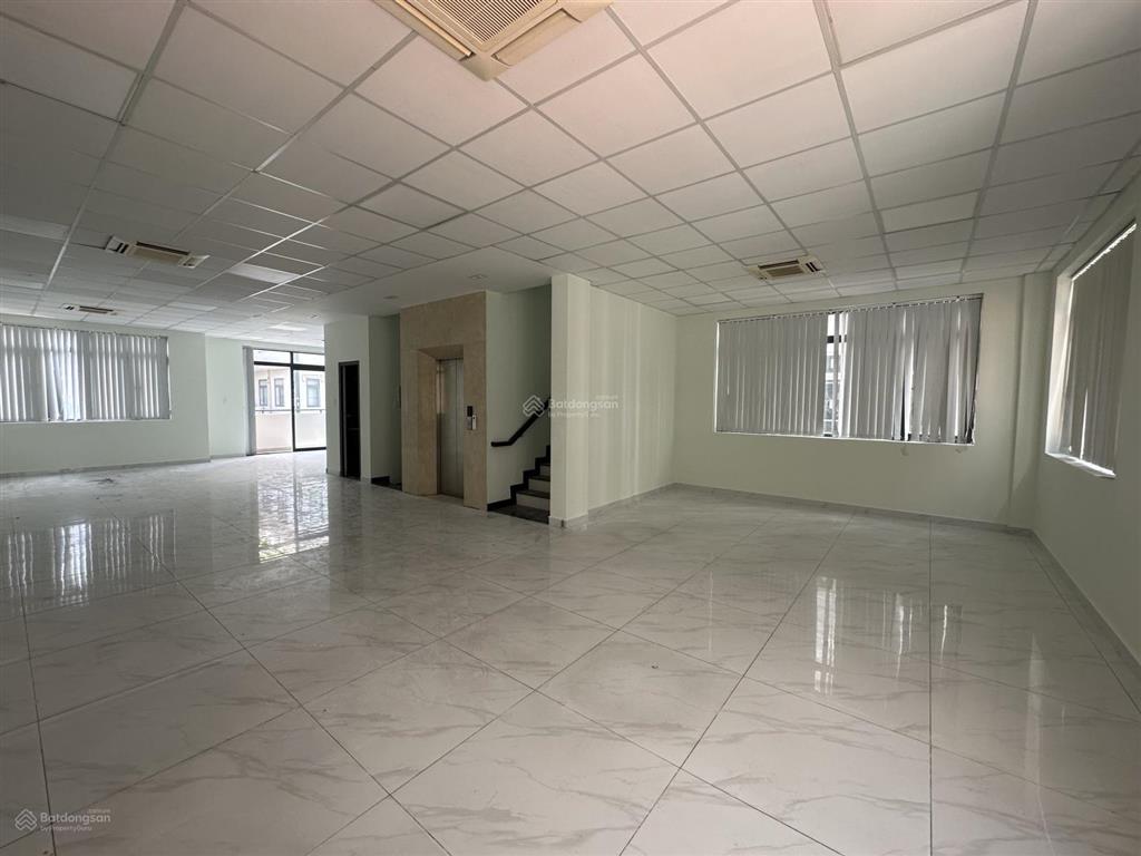 Cho thuê tòa nhà văn phòng tại khu đô thị him lam kênh tẻ, dtsd 500m2