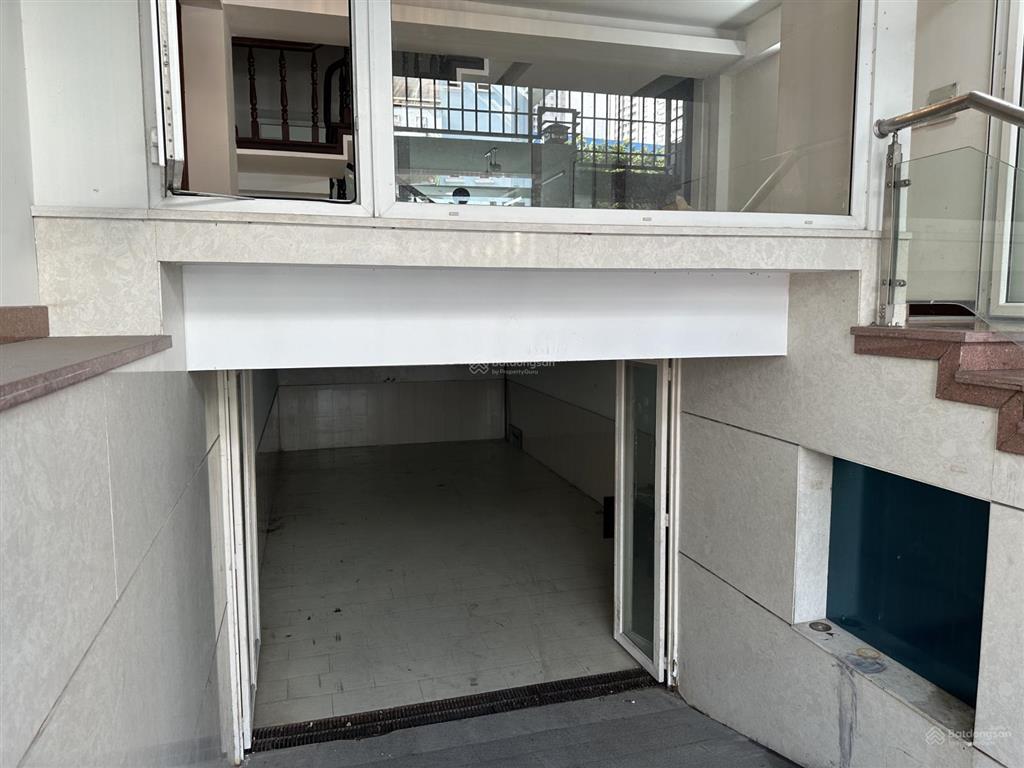 Cho thuê văn phòng tại khu đô thị him lam kênh tẻ, 35 triệu/th, 300m2