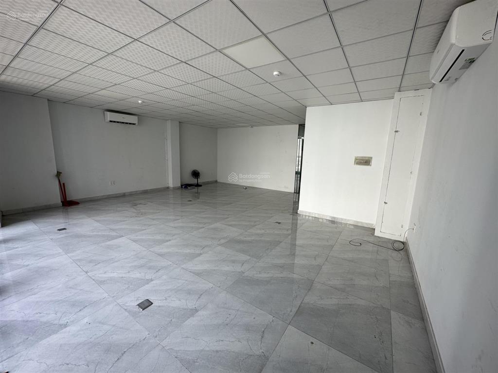 Cho thuê văn phòng 60m2, giá ưu đãi 16 triệu/th kế ngay khu đô thị him lam