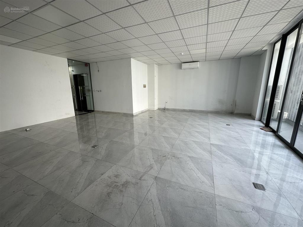 Cho thuê văn phòng 60m2, giá ưu đãi 16 triệu/th kế ngay khu đô thị him lam