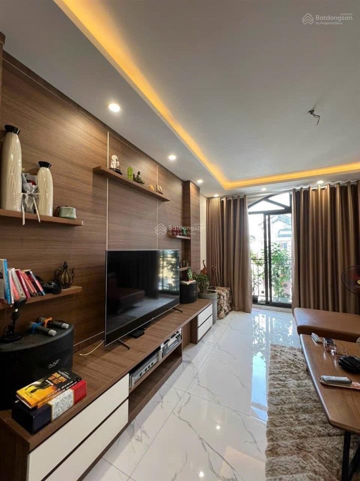 6 tầng thang máy 12 tỷ sát kđt văn khê 40m2