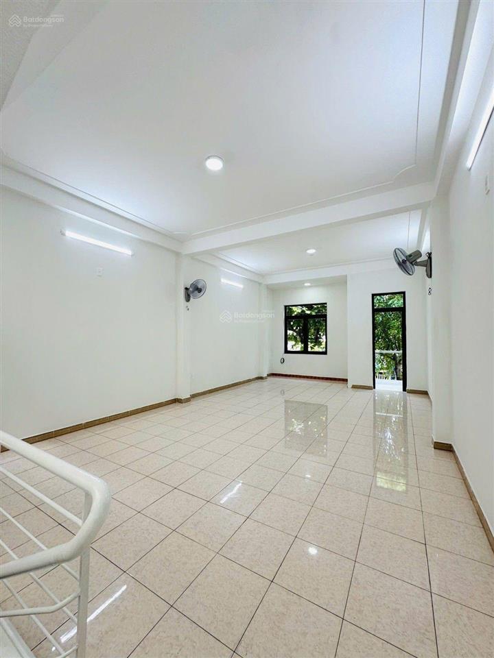 Nhà 3 tầng mặt tiền lý đạo thành, sơn trà