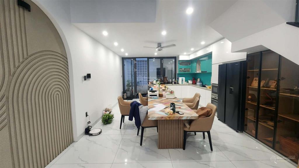 Nhà 2 tầng mặt tiền lý đạo thành sơn trà