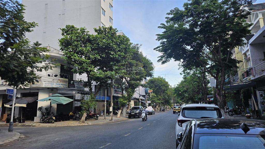 Bán nhà riêng tại phố mai hắc đế, giá 18 tỷ, 100m2, 4pn, 4wc, chính chủ