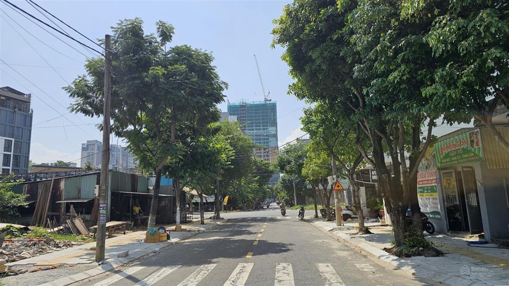 Bán lô góc hiếm có tại sơn trà  sát biển  ngang 11m