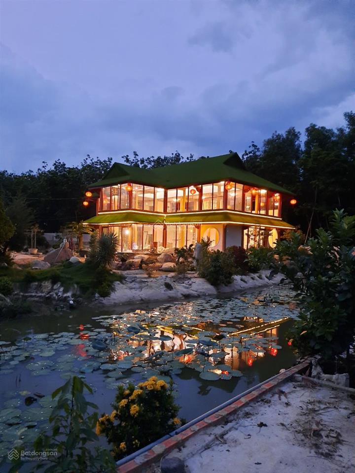 Bán siêu phẩm biệt thự vườn view hồ cực đẹp giá cực tốt khu dân cư đông nơi nghỉ dưỡng lý tưởng
