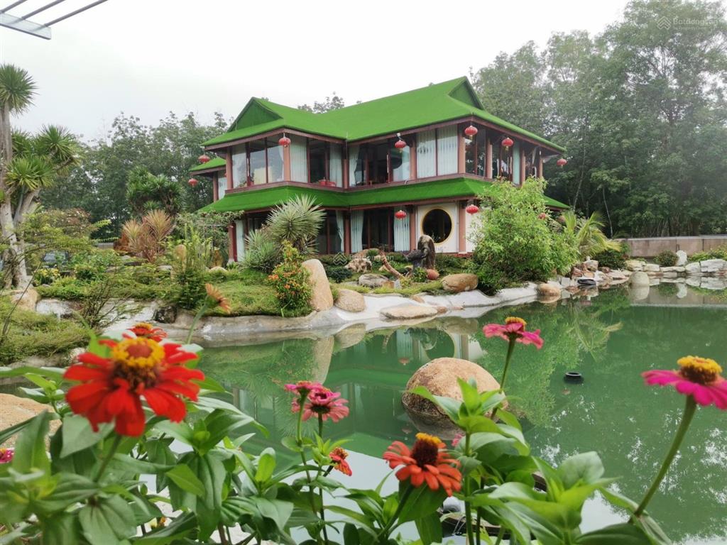 Bán siêu phẩm biệt thự vườn view hồ cực đẹp giá cực tốt khu dân cư đông nơi nghỉ dưỡng lý tưởng