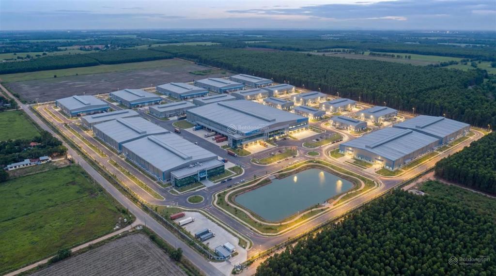 Bán lô đất skc đẹp vuông vức giá rẻ, thuận tiện xây nhà máy xí nghiệp giao thông thuận tiện
