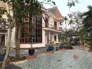 Bán biệt thự hai mặt tiền đường ql22 đặc biệt không bị lộ giới khu dân cư đông vị trí đẹp