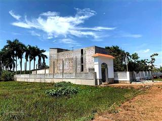 Siêu phẩm nhà vườn view sông sài gòn mát mẻ giá tốt có nhà yến thu 100 tr/tháng khu dân cư đông