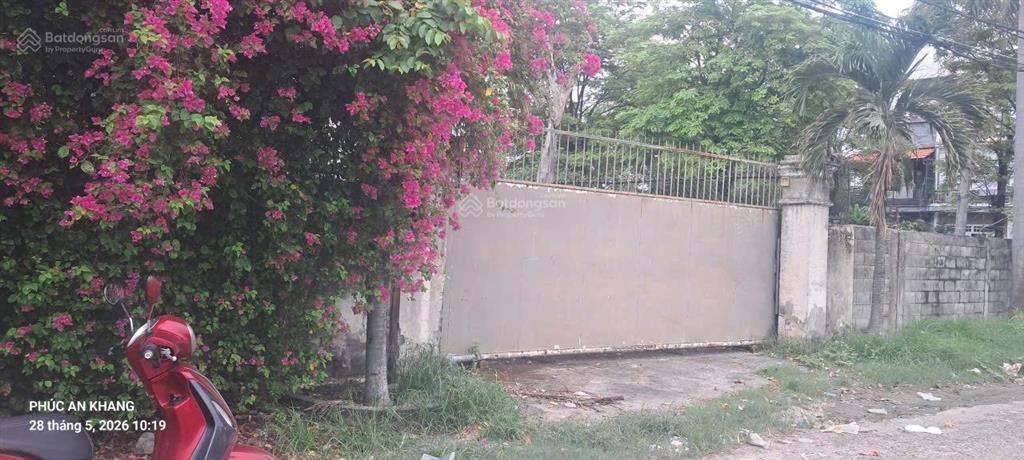 Bán lô đất đẹp đường xe tải thuận tiện làm kho, xưởng, công ty xung quanh nhiều kho, xưởng dân cư