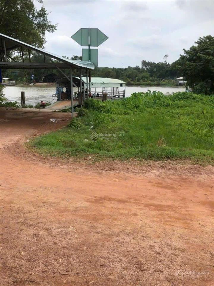 Bán lô đất giá rẻ mặt tiền đường sông sài gòn hơn 150 m đất đẹp phù hợp làm khu nghỉ dưỡng
