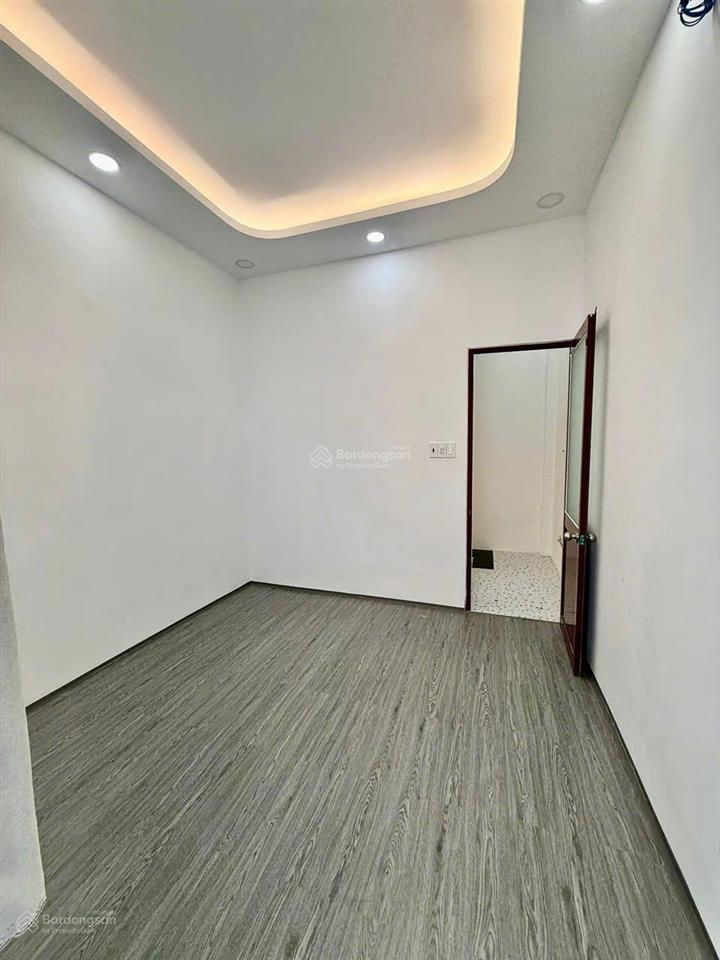 Bán nhà đẹp hẻm 90 dương cát lợi, nhà bè, 3 lầu. giá 1,79 tỷ