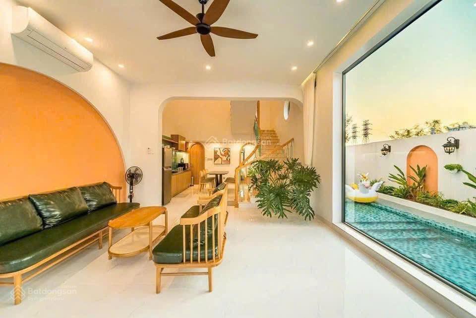 Bán villa hội an đang cho thuê cao điểm 5tr/ ngày. mới full nội thất