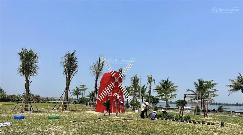 Bán nhà full nội thất mới toanh có view sông. đang cho thuê 40tr/ tháng. chỉ 6,x tỷ