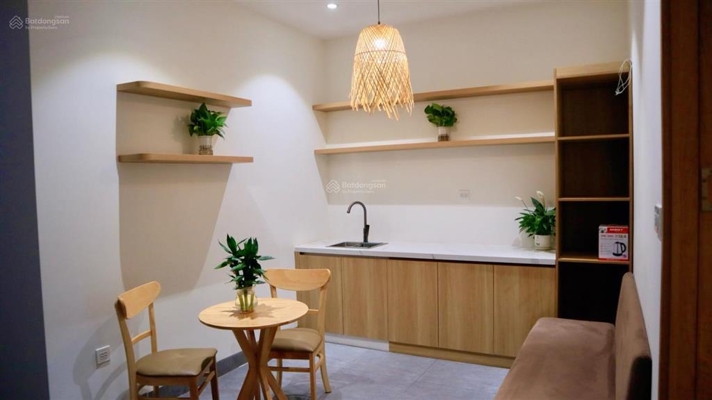 Bán nhà full nội thất mới toanh có view sông. đang cho thuê 40tr/ tháng. chỉ 6,x tỷ
