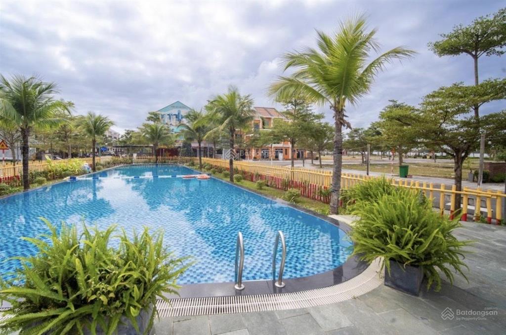 Bán nhà full nội thất mới toanh có view sông. đang cho thuê 40tr/ tháng. chỉ 6,x tỷ