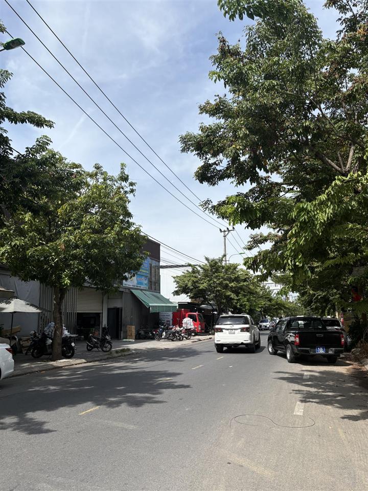 Bán đất đường lê quảng chí vị trí đẹp, kín nhà kinh doanh tốt