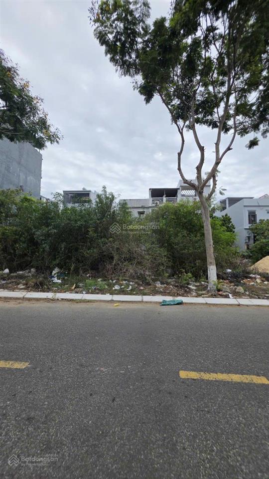 Chính chủ gửi bán đất biển sơn thủy, đường nguyễn xiển. hướng biển sinh khí, ngay gần sun saphia