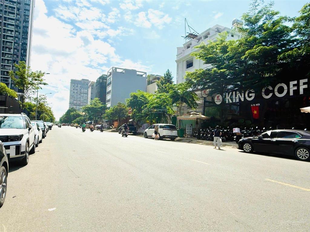 Rất cần tiền bán đất chia tài sảnbán lô đất trần não q2dt12*30 (320m)vuông vứcgiá 55 tỷ