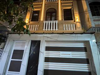 Giảm 3 tỷ  bán nhà đinh tiên hoàng 7*15m 5 tầng hđt 65tr/th  giá 32 tỷ