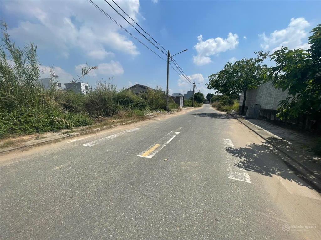 Chính chủ bán đất đường 8 long phước  sổ riêng  thổ cư  mặt tiền  dt 54m giá 2 tỷ