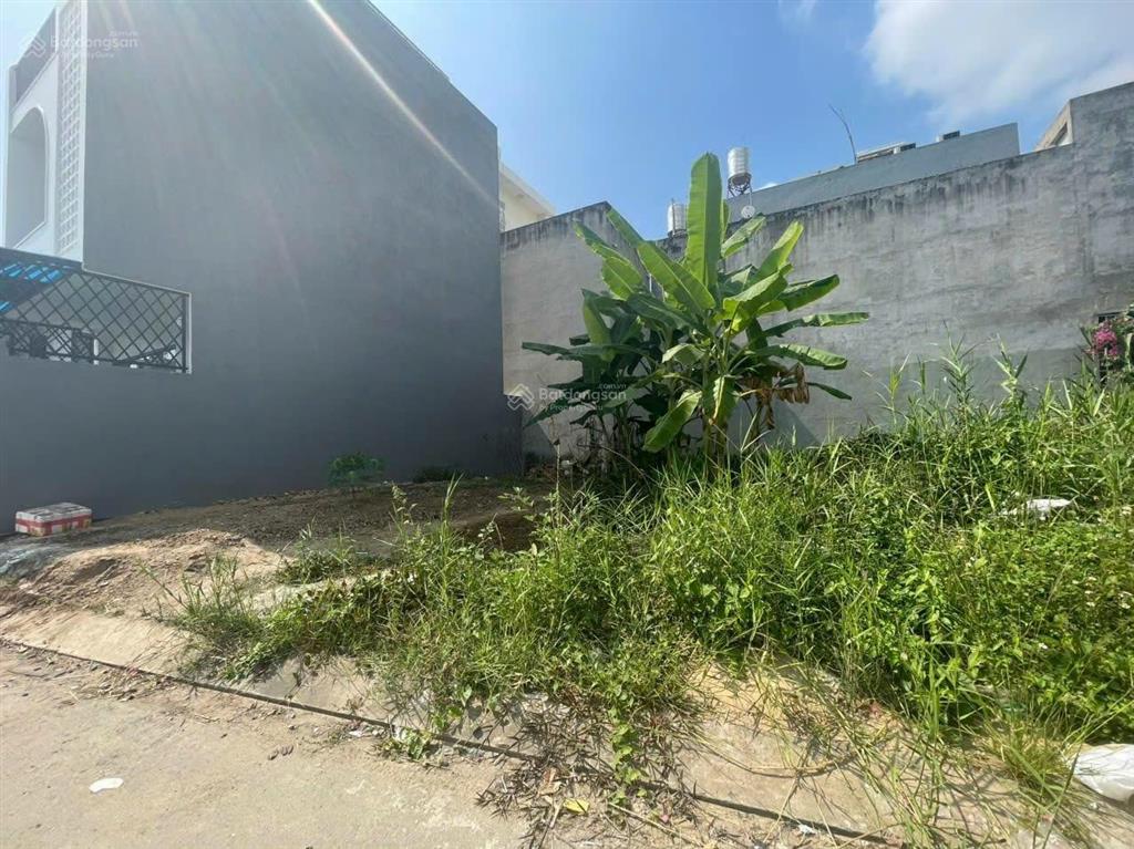 Chính chủ bán đất đường 8 long phước  sổ riêng  thổ cư  mặt tiền  dt 54m giá 2 tỷ