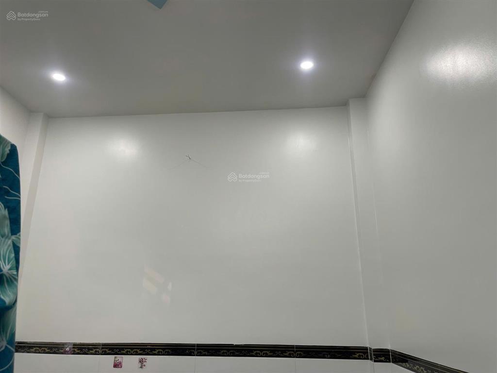 Chính chủ bán nhà lã xuân oai q9  dt 64m2  kc 2 tầng  sổ riêng  giá 6.2 tỷ