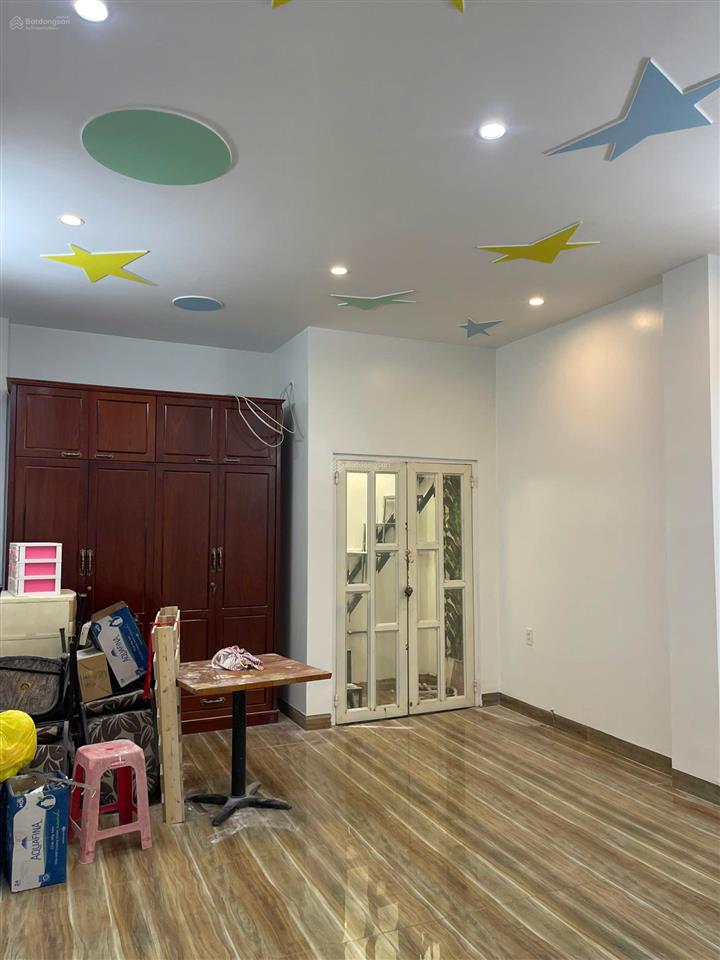 Chính chủ bán nhà lã xuân oai q9  dt 64m2  kc 2 tầng  sổ riêng  giá 6.2 tỷ