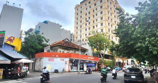Bán nhà trần quang khải q1  dt 4.5x16m  nhà ở từ 1975  kc 3 tầng hdt 80tr/th  giá 23 tỷ