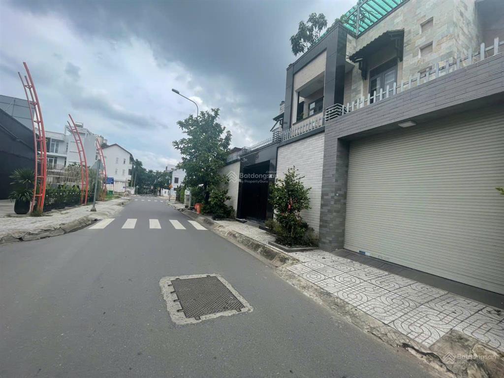 Giảm 8 tỷ bán biệt thự kdc văn minh an phú  dt 19x16  kc 3 tầng  giá 51 tỷ