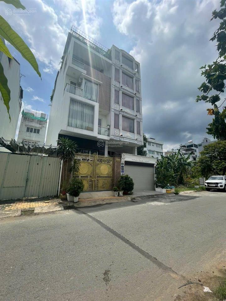 Chia tài sản  bán nhà mt trương văn bang  dt 149m  4 tầng  nhà mới  giá 27 tỷ