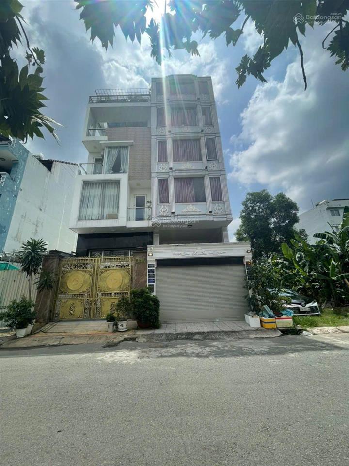 Chia tài sản  bán nhà mt trương văn bang  dt 149m  4 tầng  nhà mới  giá 27 tỷ