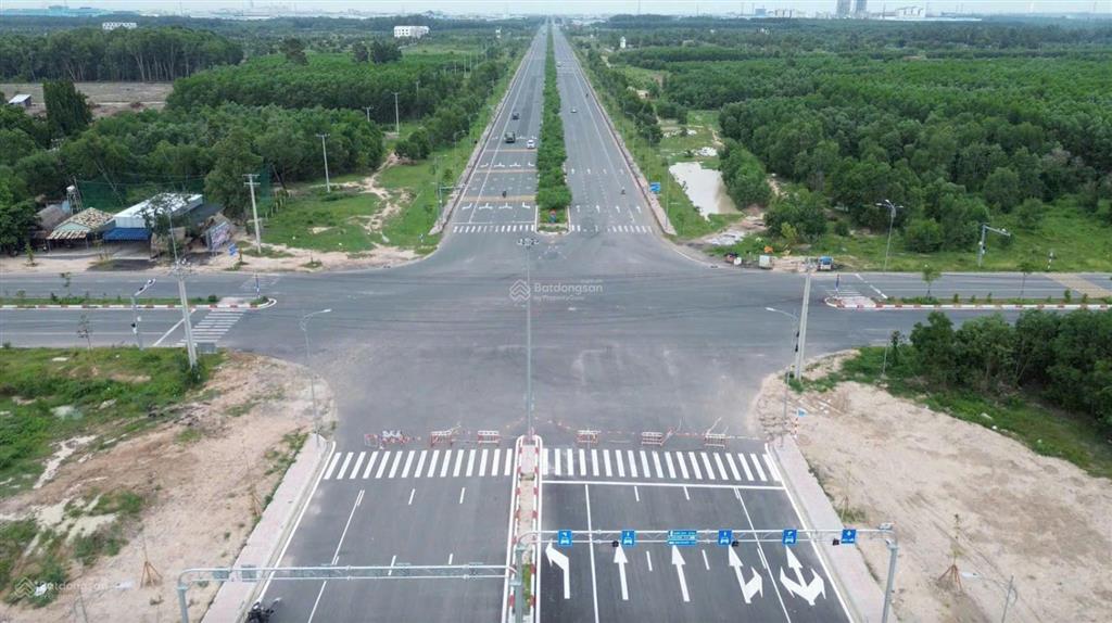 Cần bán 3 nền đất đường ô tô 1/lý thái tổ & nguyễn hữu cảnh sát ngã tư long tân, thổ cư, giá rẻ