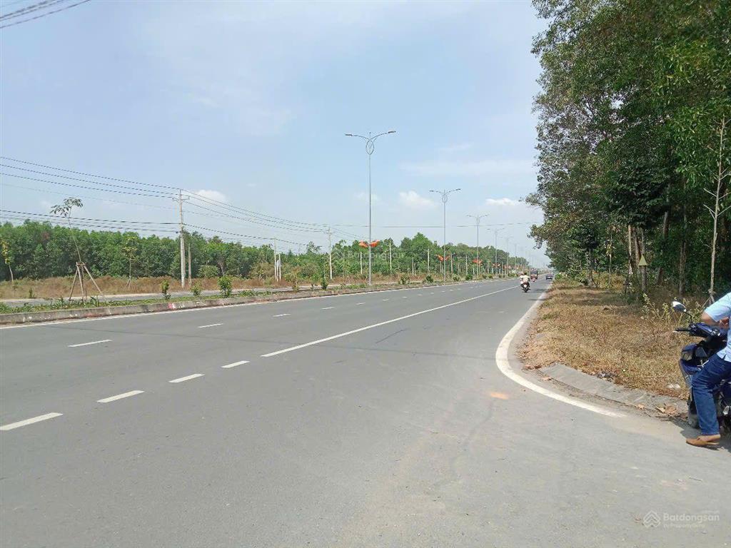 Bán gấp lô đất nhà vườn đường ôtô 1/lý thái tổ sát vành đai 03 về tp rất gần, thổ cư, giá đầu tư