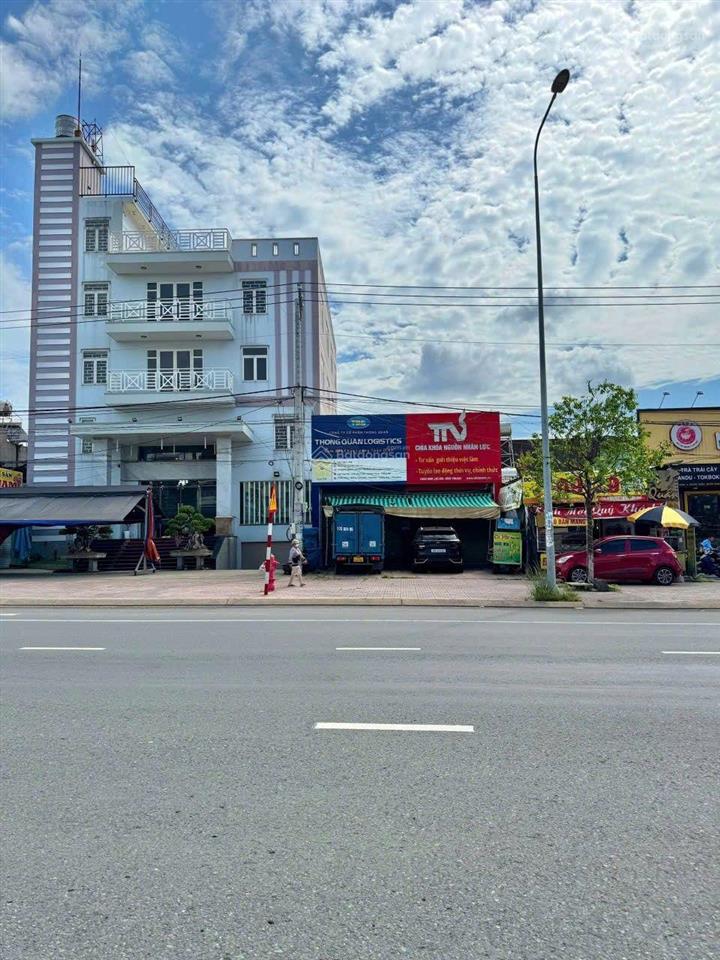 Chủ cần bán gấp nhà mt đường trần phú sát vòng xoay bến cam, full thổ cư, đang cho thuê, giá đầu tư