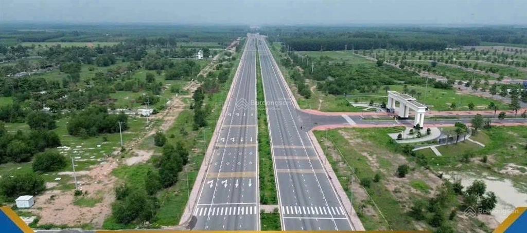 Bán gấp nhà góc 2 mặt tiền trước sau đường hùng vương sát đường 25c long thọ, thổ cư, giá rẻ