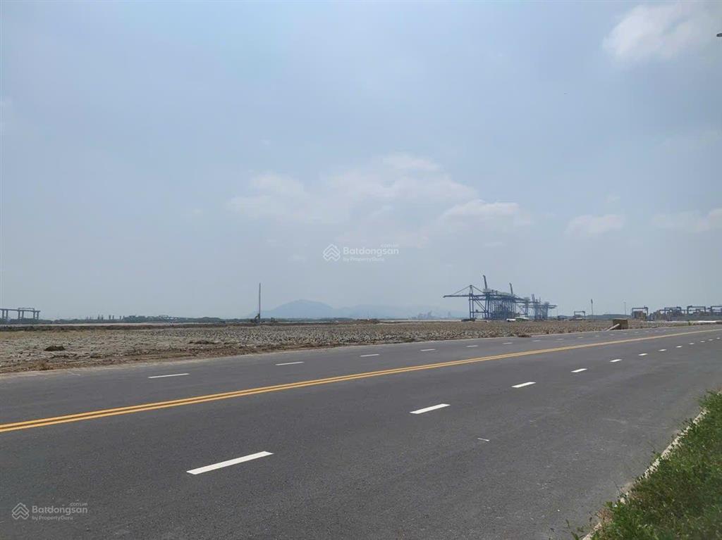 Bán gấp nhà góc 2 mặt tiền trước sau đường hùng vương sát đường 25c long thọ, thổ cư, giá rẻ