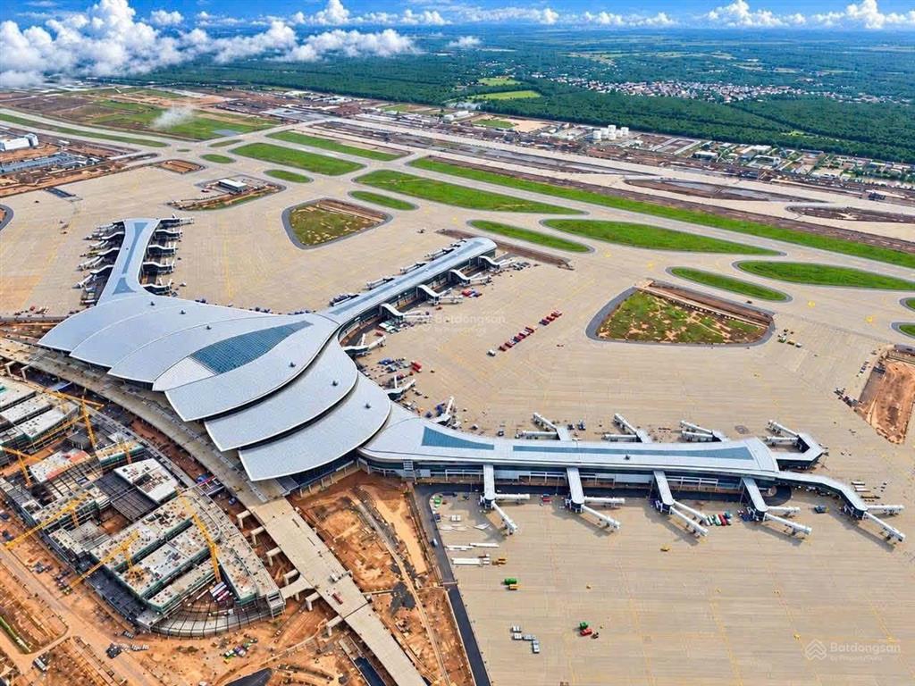 Bán gấp nhà góc 2 mặt tiền trước sau đường hùng vương sát đường 25c long thọ, thổ cư, giá rẻ