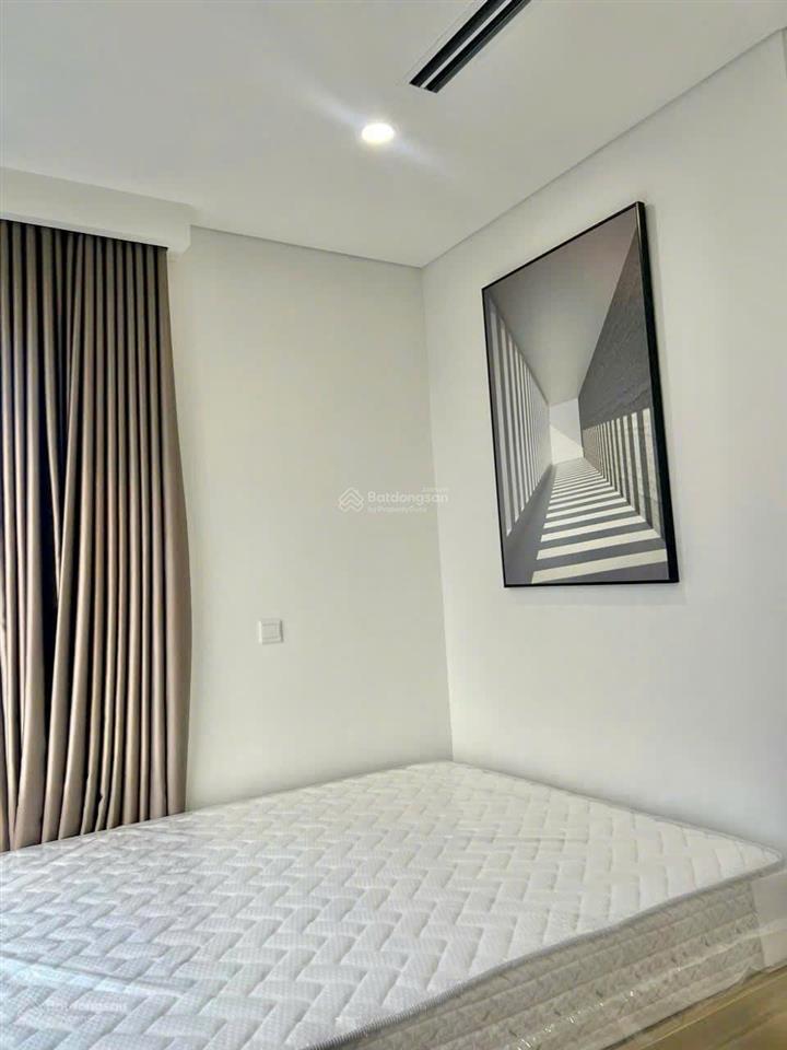 Cực rẻ căn 2pn + full kính masteri west heights full đồ view hồ + bể bơi