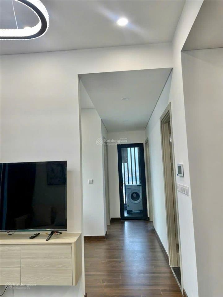 Cực rẻ căn 2pn + full kính masteri west heights full đồ view hồ + bể bơi