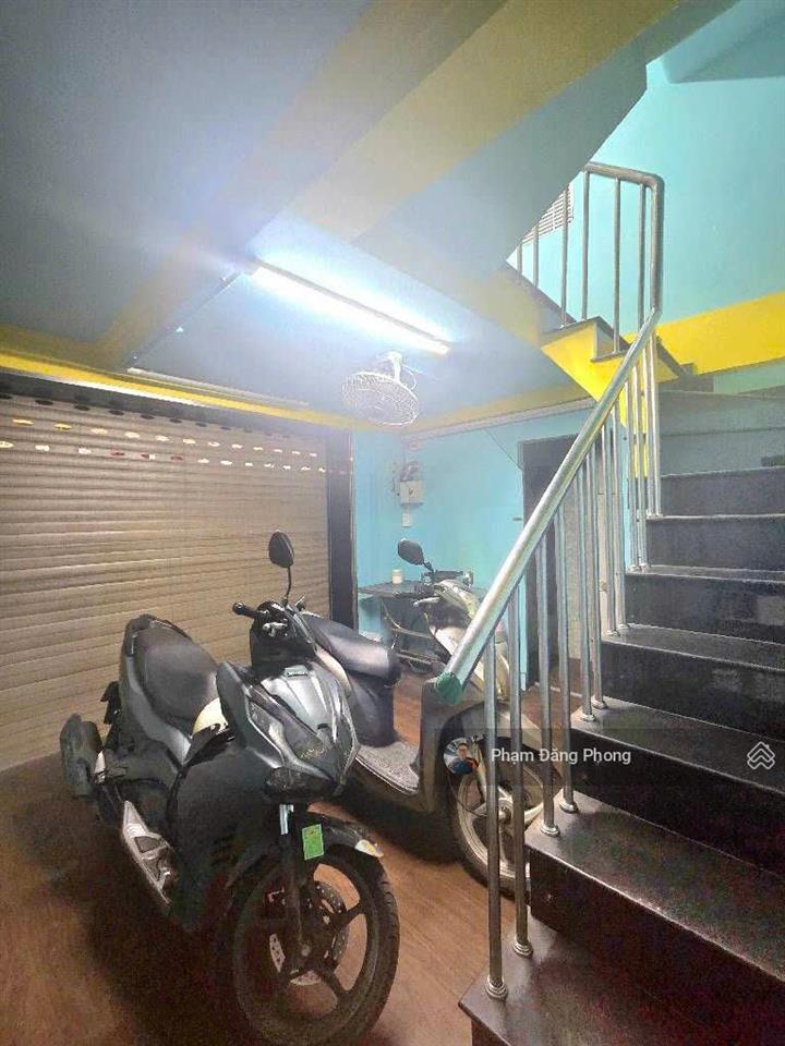 Mặt tiền kinh doanh sầm uất  khu vip  5 tầng btct  ngang 8m vuông vức,  hoàn công